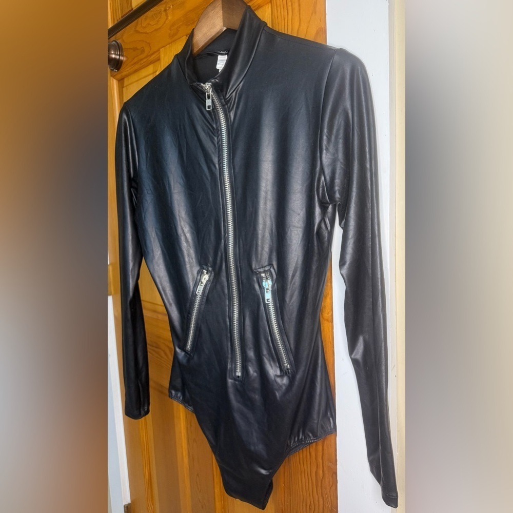 Frederick's of Hollywood Black Zipper Bodysuit - Picture 4 of 6